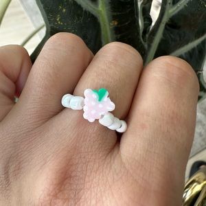 Strawberry beaded ring, elastic ring, 90s ring m, stacking ring, handmade ring